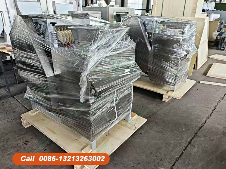 Automatic almond peeling machine